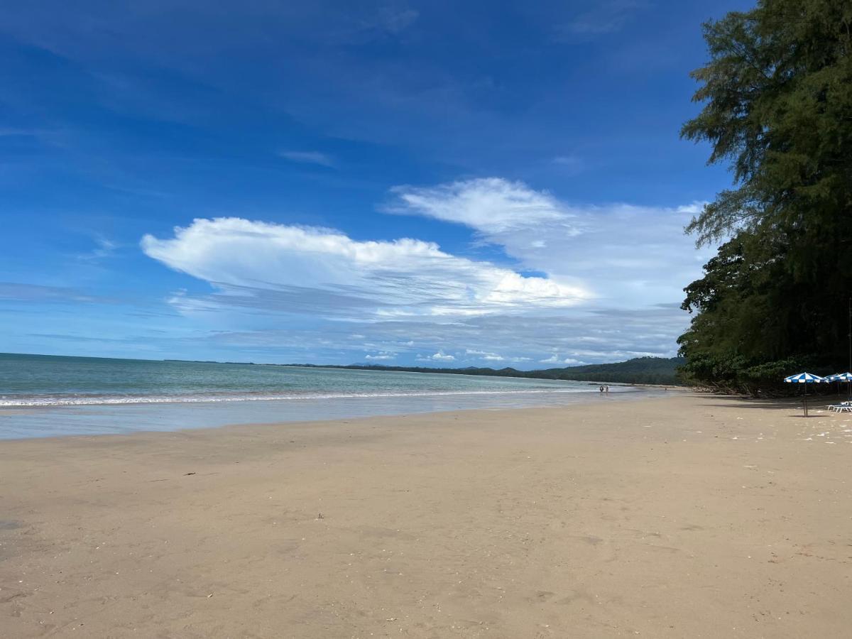 Ao Thong Beach Resort 邦萨 外观 照片